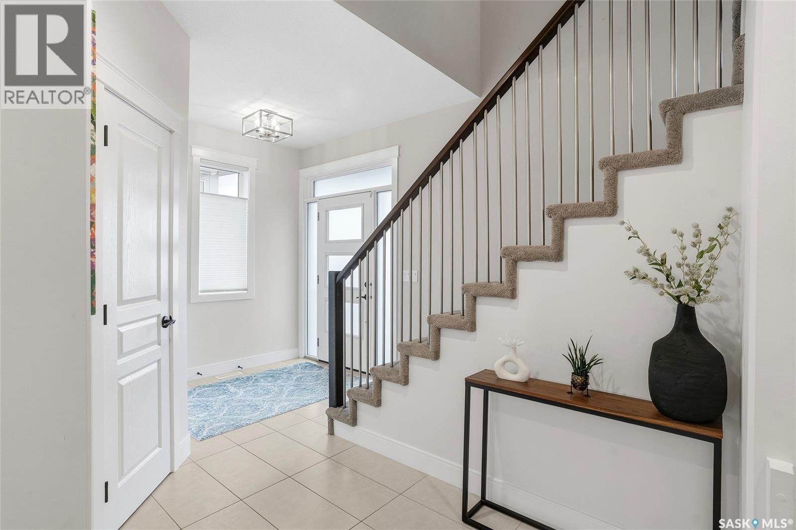 606 Pichler CRESCENT - photo 3