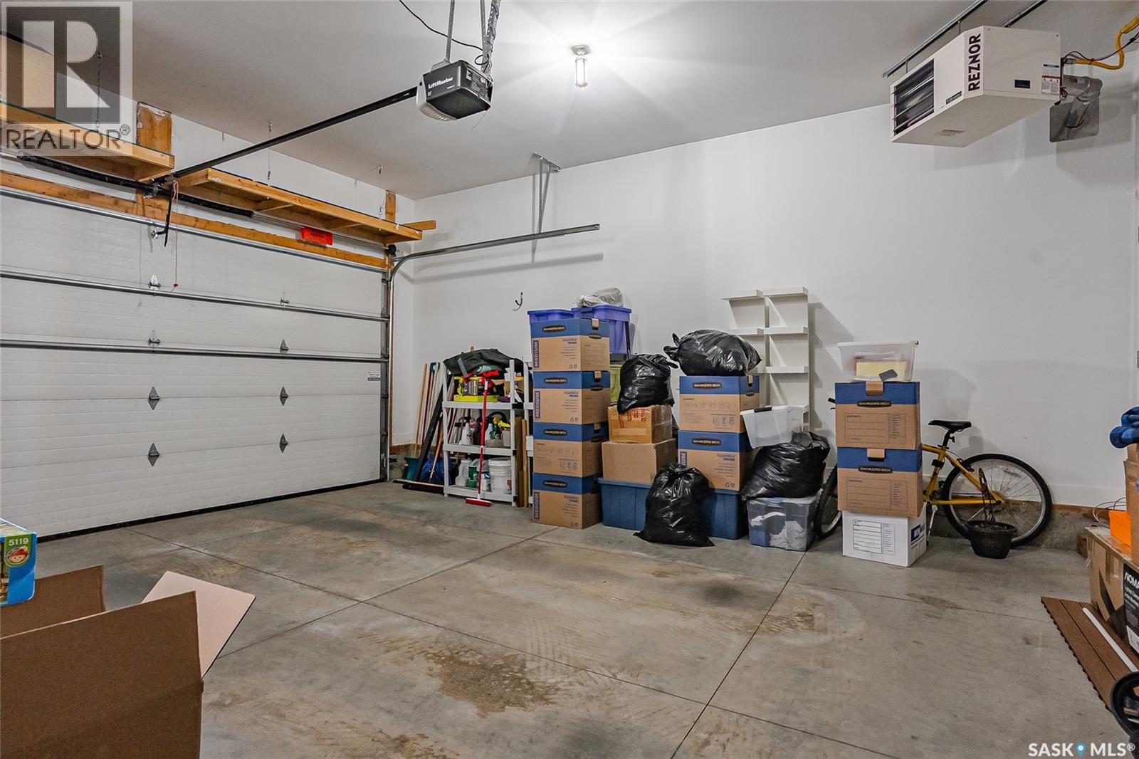 606 Pichler CRESCENT — photo 41