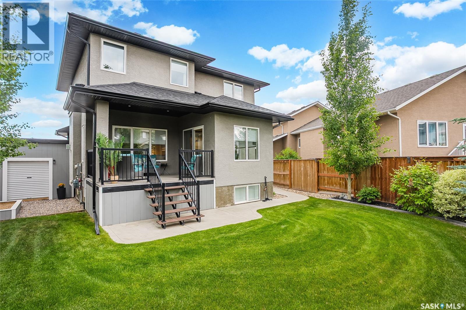 606 Pichler CRESCENT — photo 48