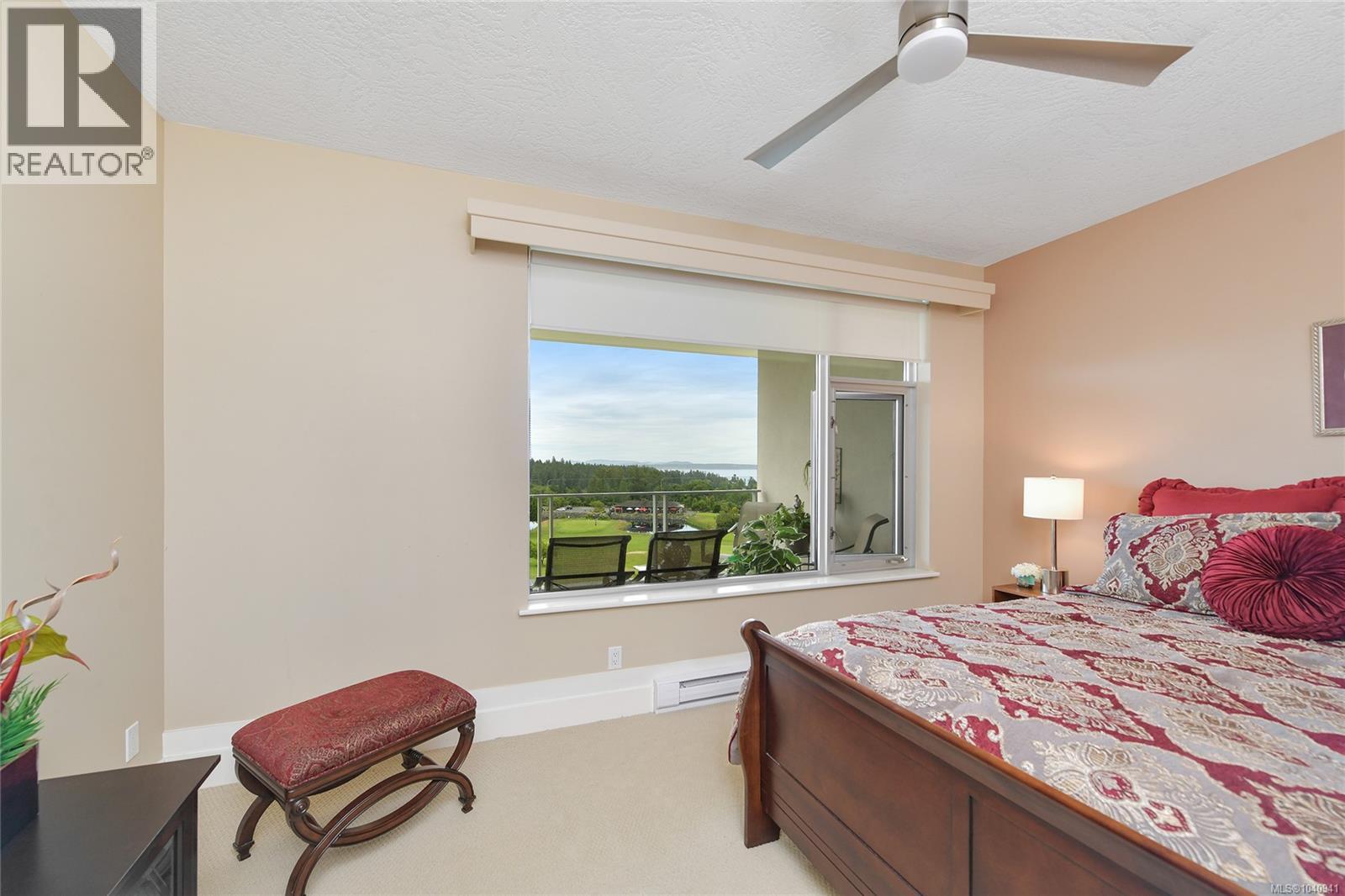 #401 5332 Sayward Hill Cres - 48