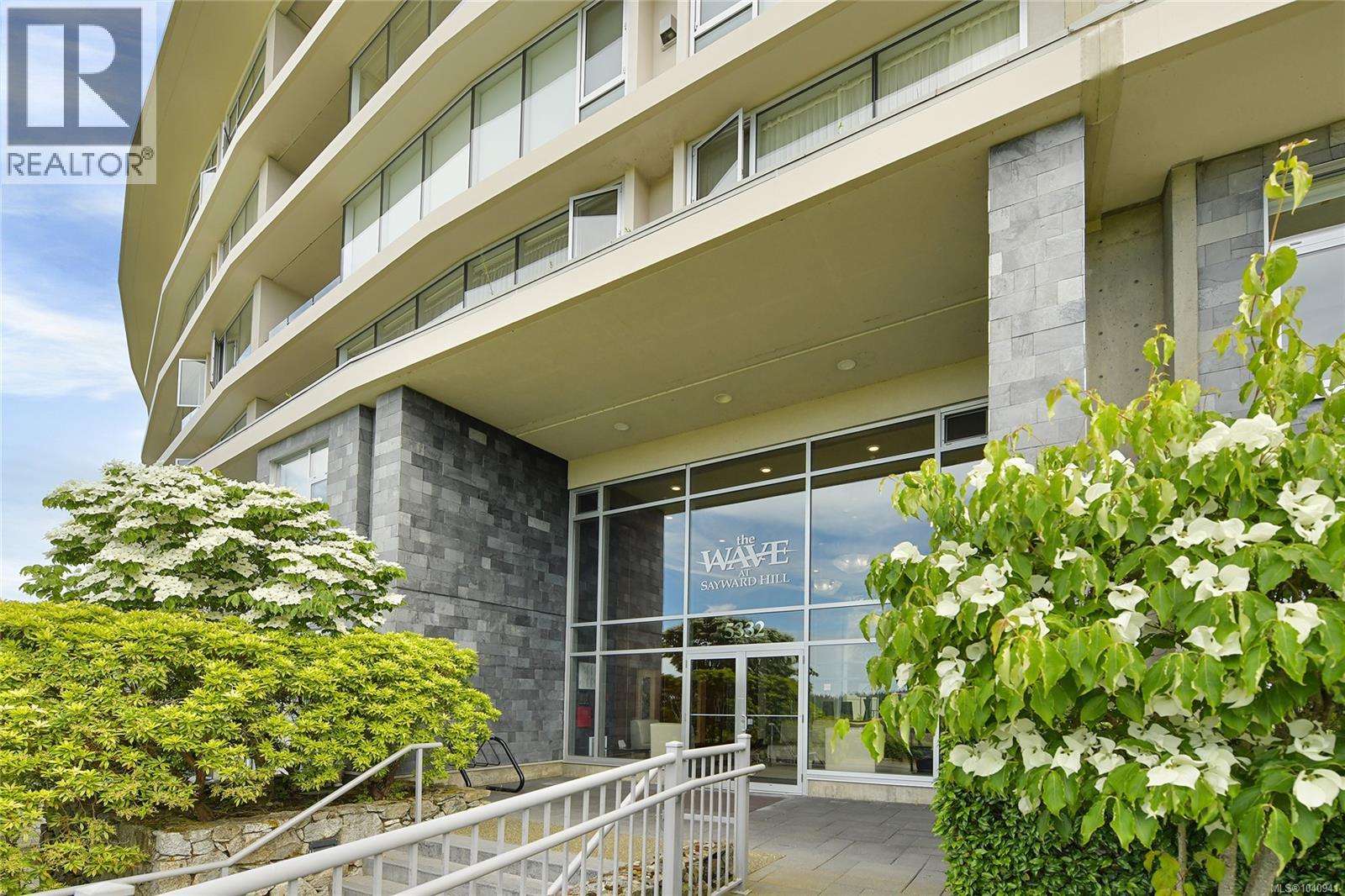 #401 5332 Sayward Hill Cres - 67