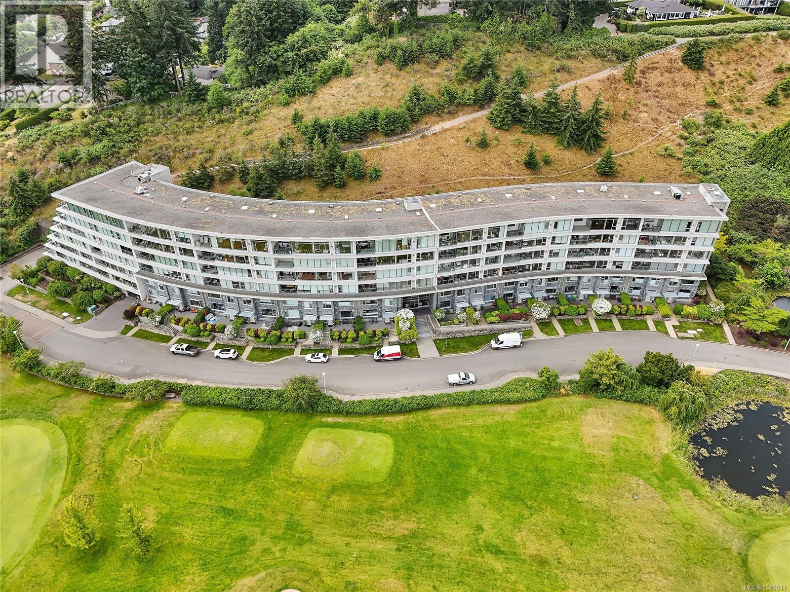 #401 5332 Sayward Hill Cres - 60