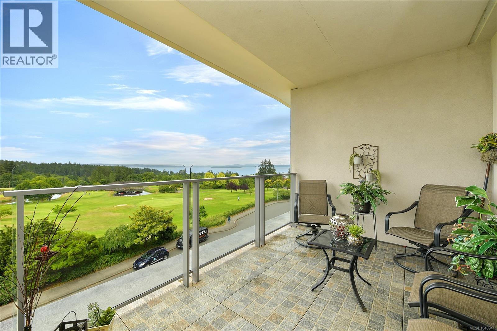 #401 5332 Sayward Hill Cres - 66