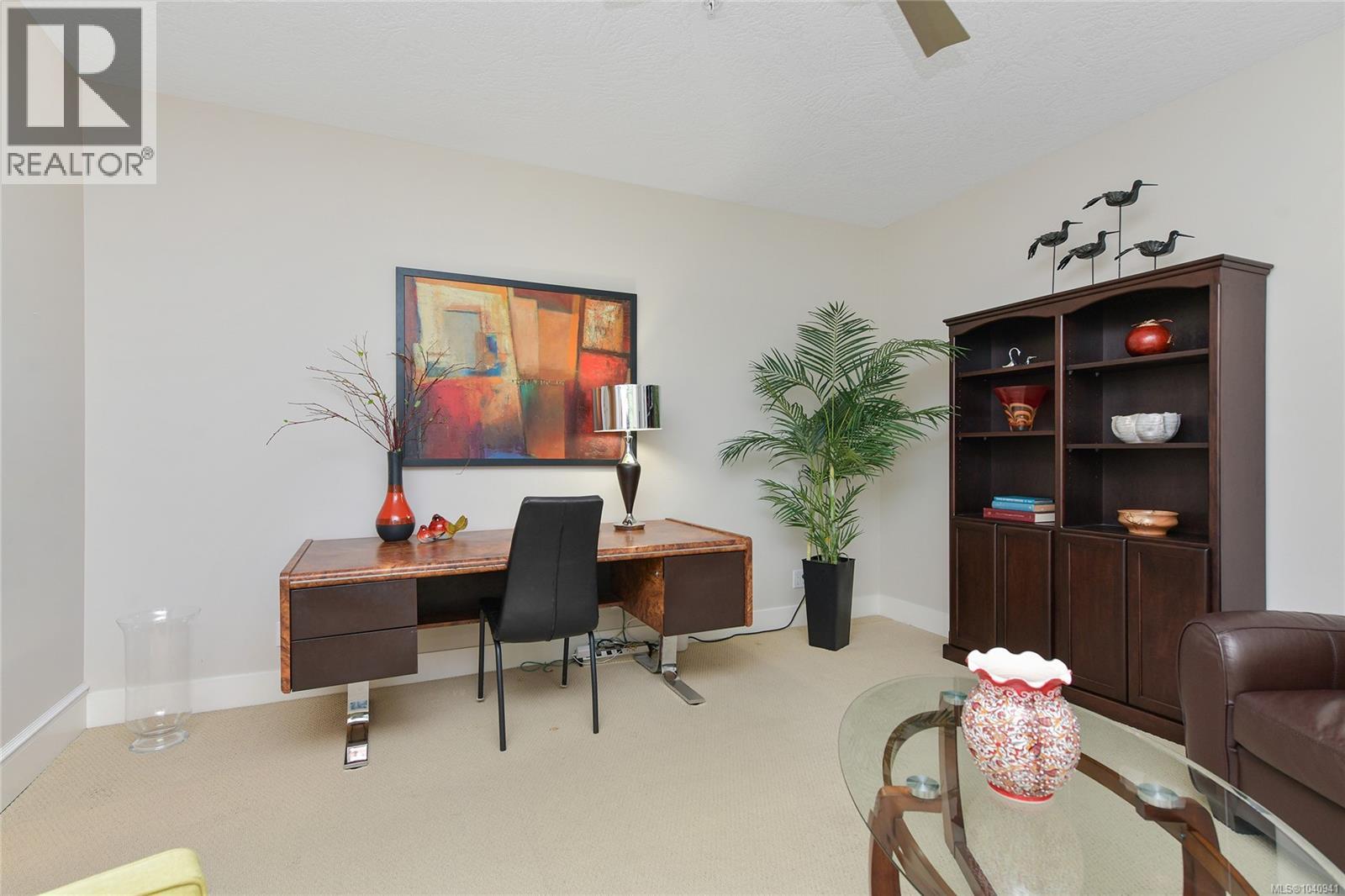 #401 5332 Sayward Hill Cres - 30