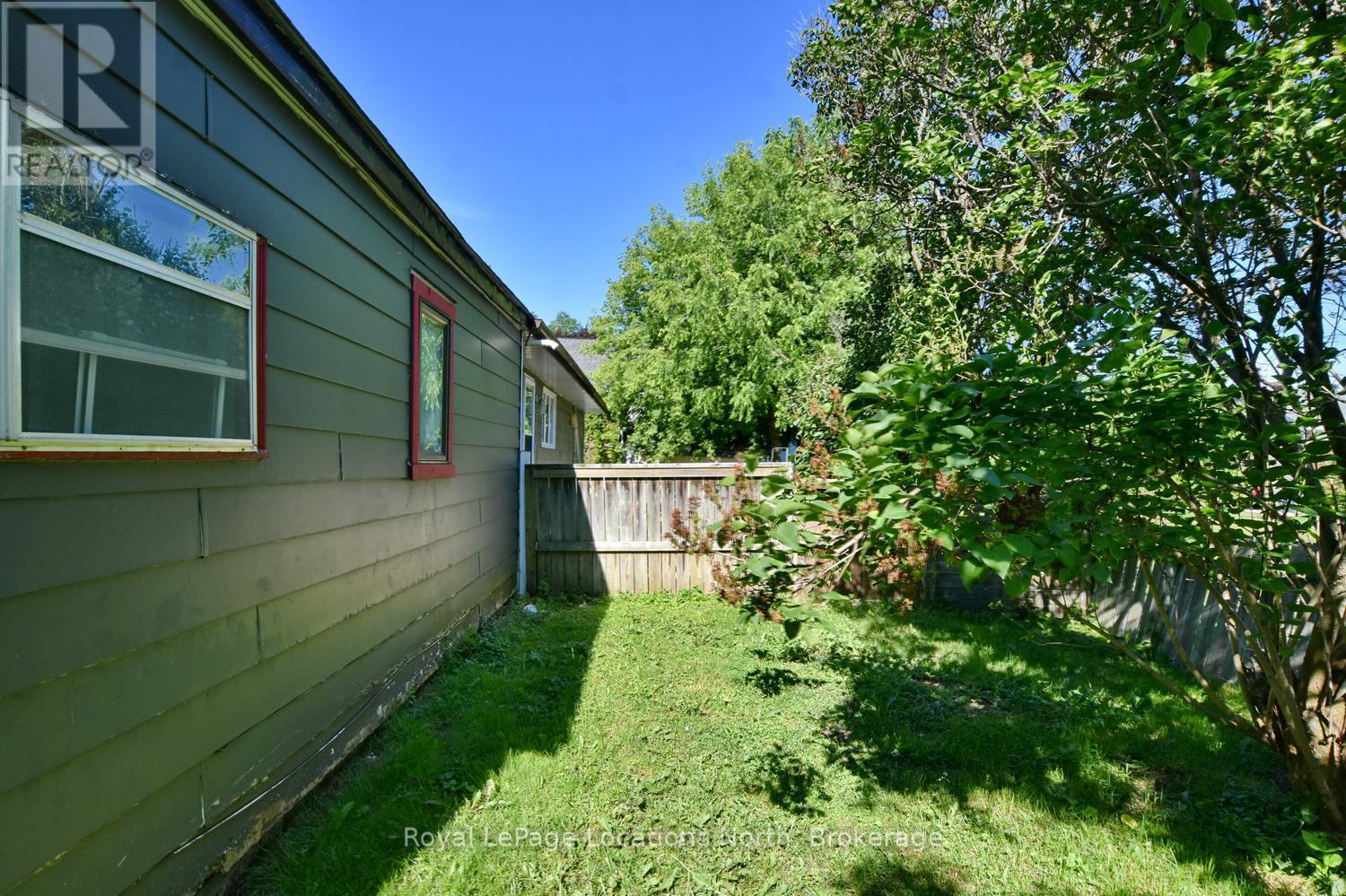 335 FOURTH STREET W - 8