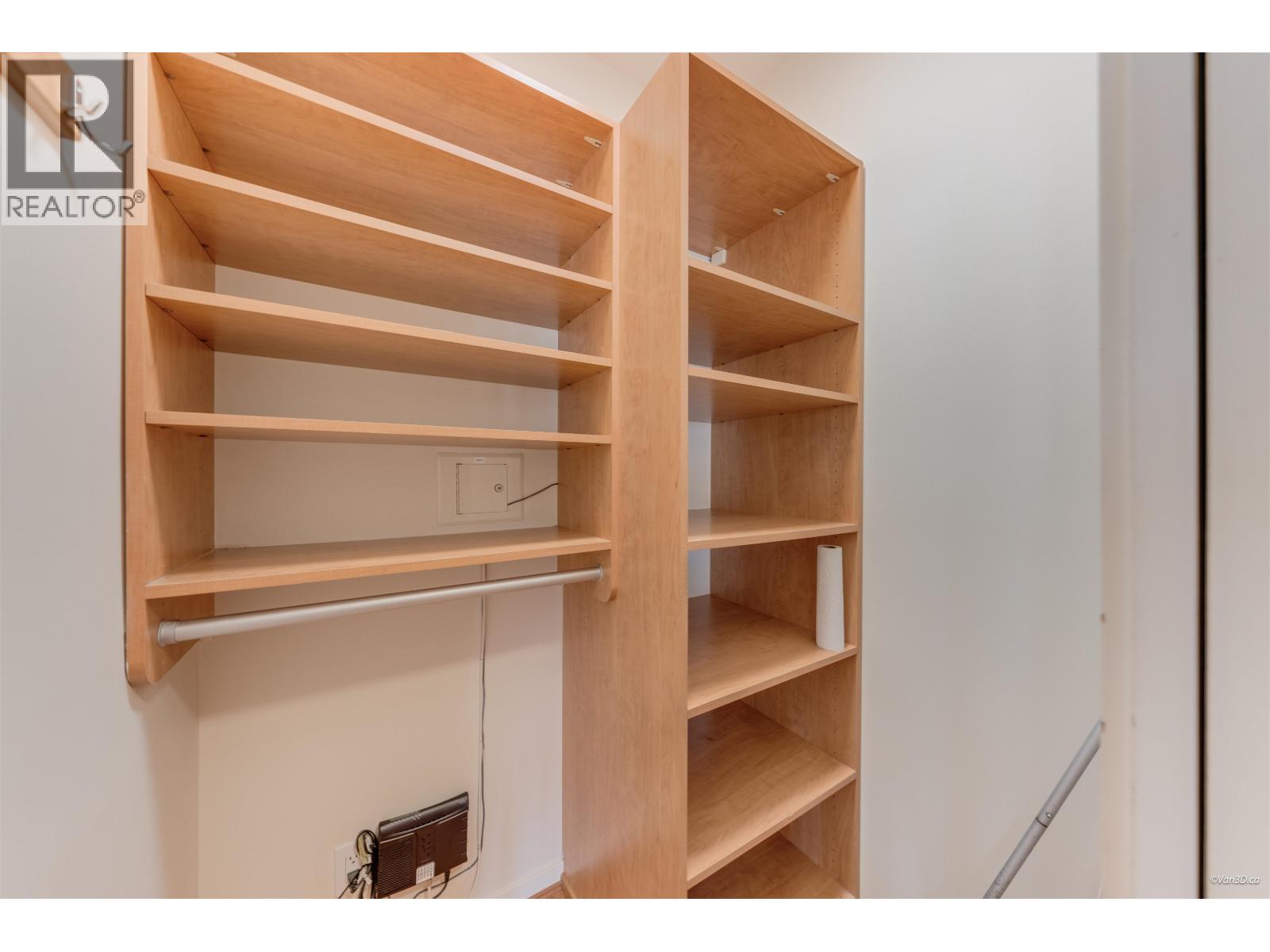 510 530 RAVEN WOODS DRIVE, North Vancouver