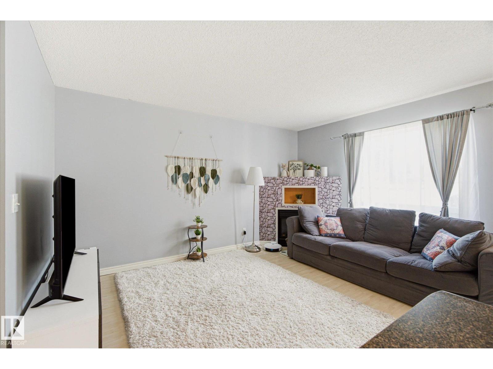 20004 54a AV NW - 11