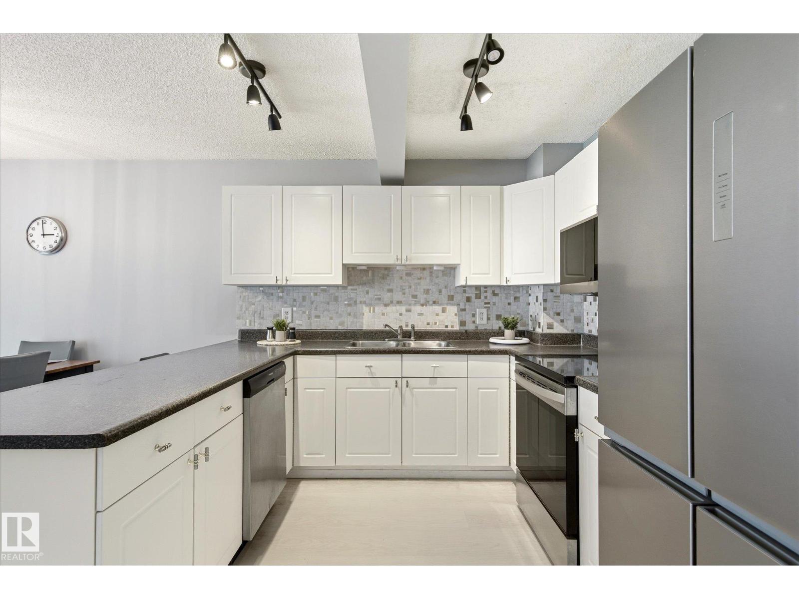 20004 54a AV NW - 17