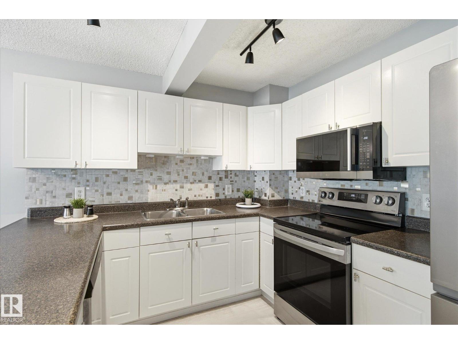 20004 54a AV NW - 18