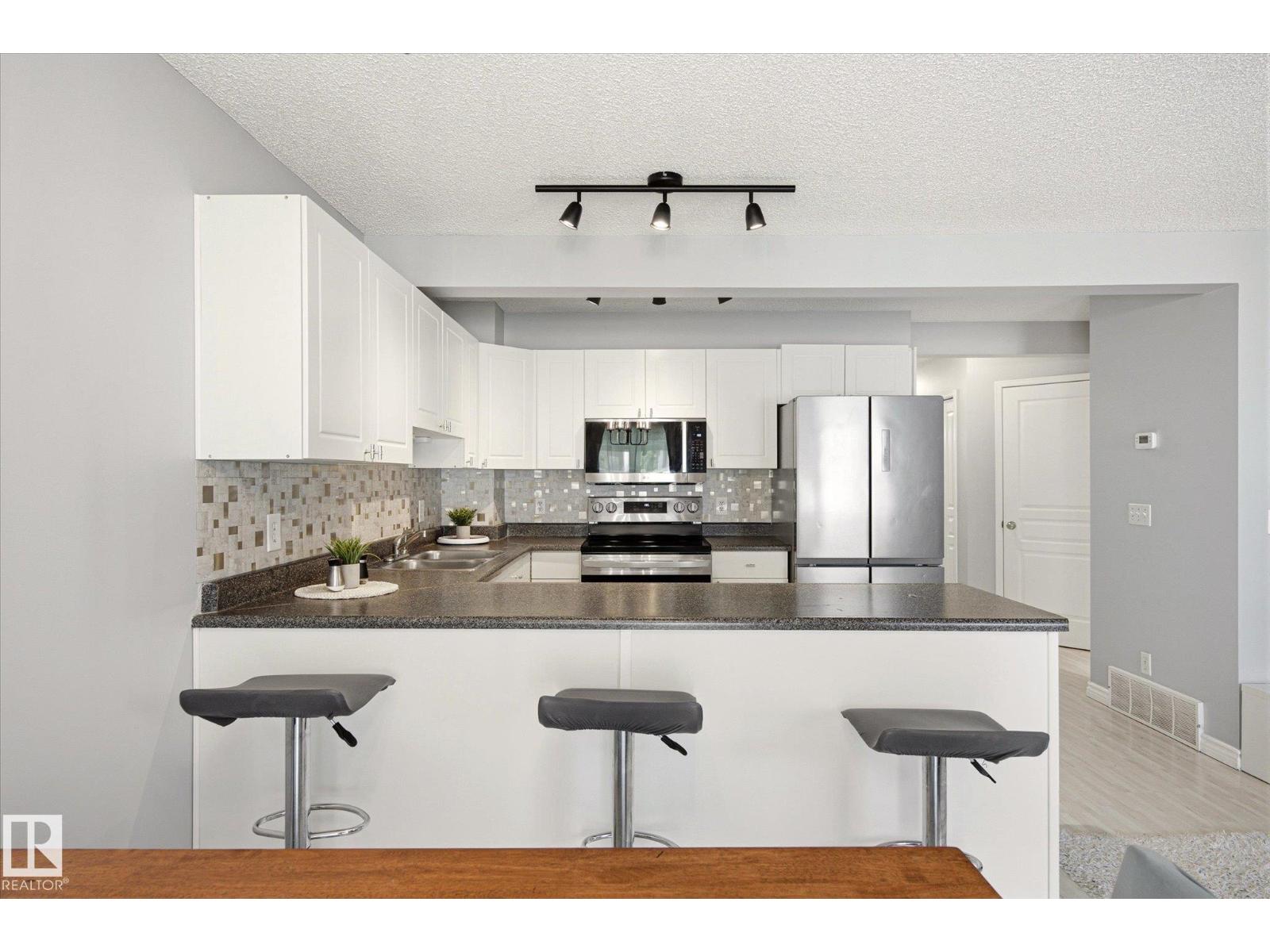 20004 54a AV NW - 19