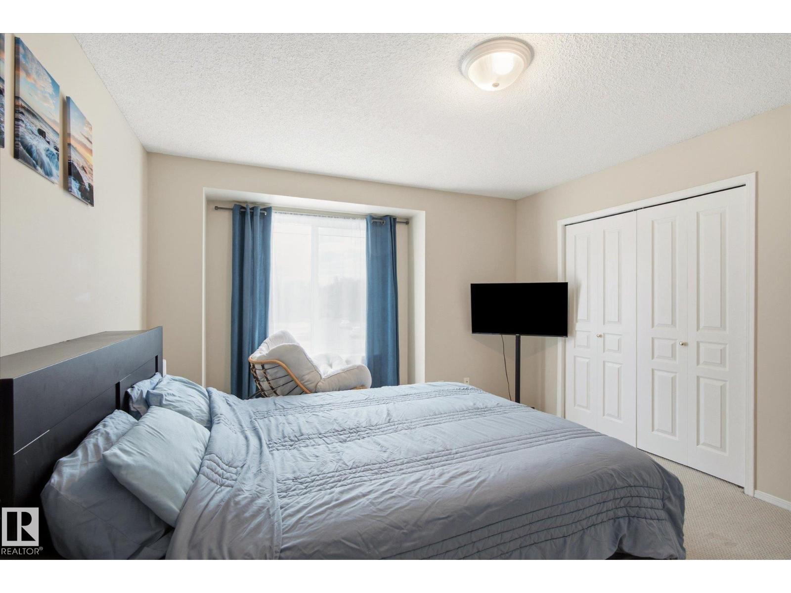 20004 54a AV NW - 26
