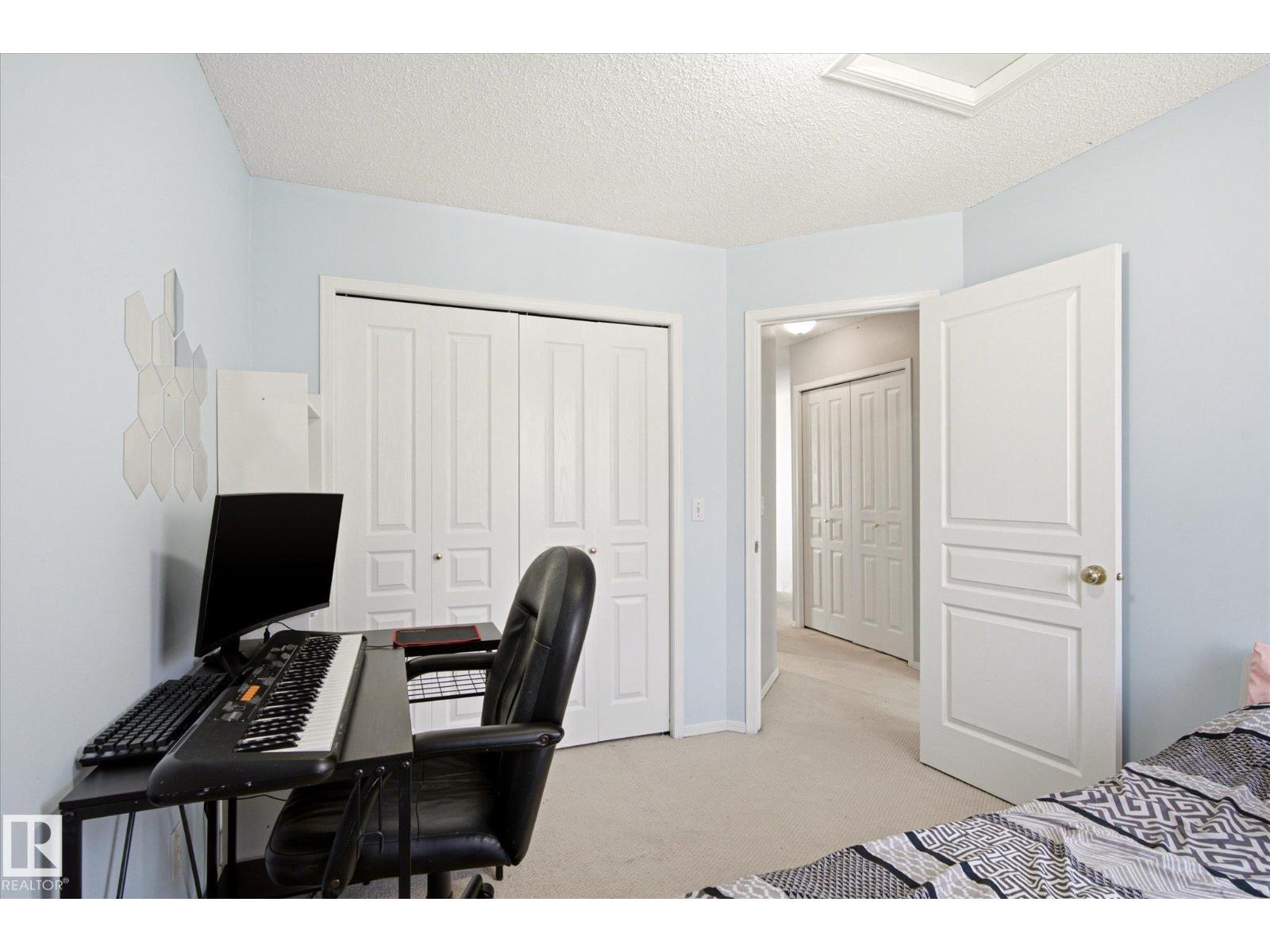 20004 54a AV NW - 33