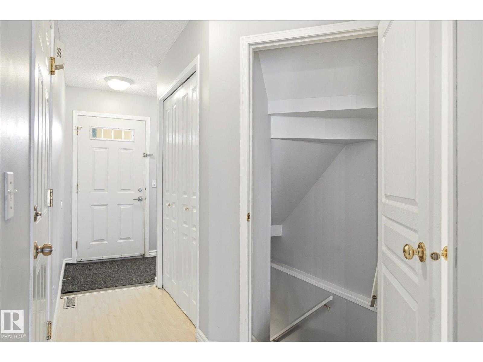 20004 54a AV NW - 35
