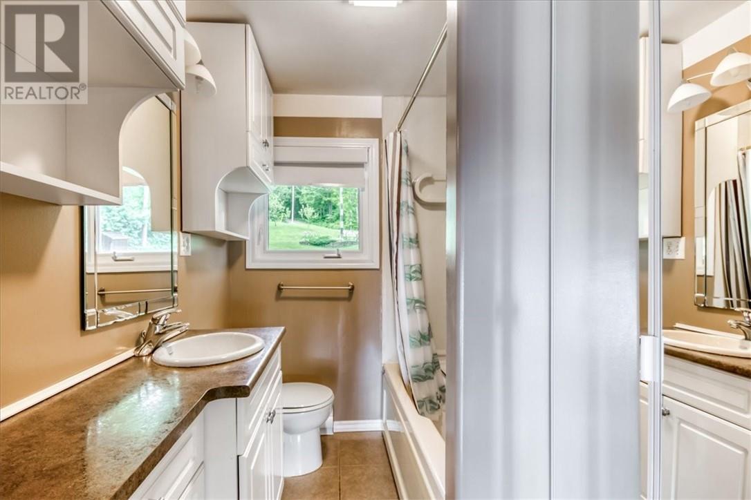 120 Maple Ridge Road - Image 12