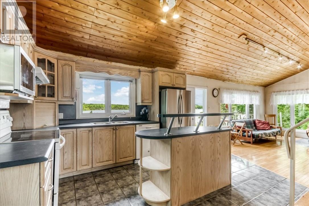 120 Maple Ridge Road - Image 8