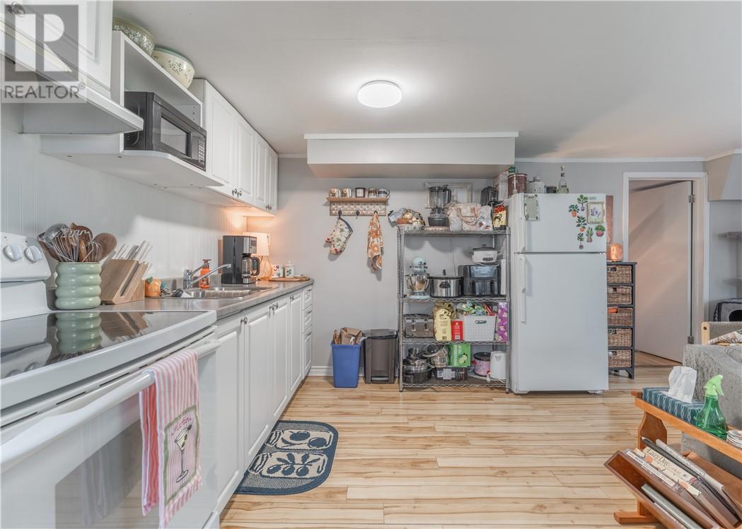 22 Whittaker Street - 10