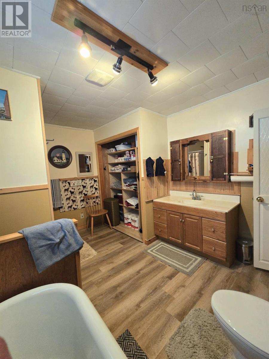 205 Parker Mountain Road - 15