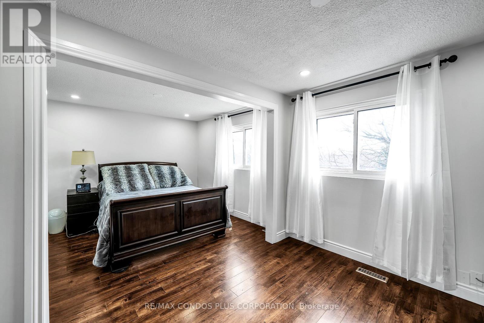 #39 222 PEARSON STREET - 15