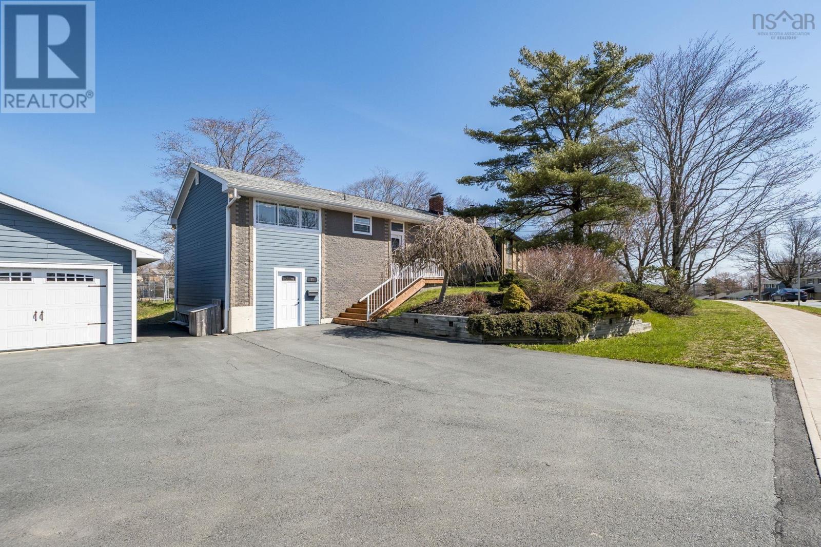 81 Flamingo Drive - 1