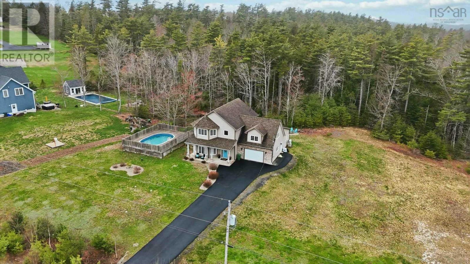 63 Danica Drive - 18