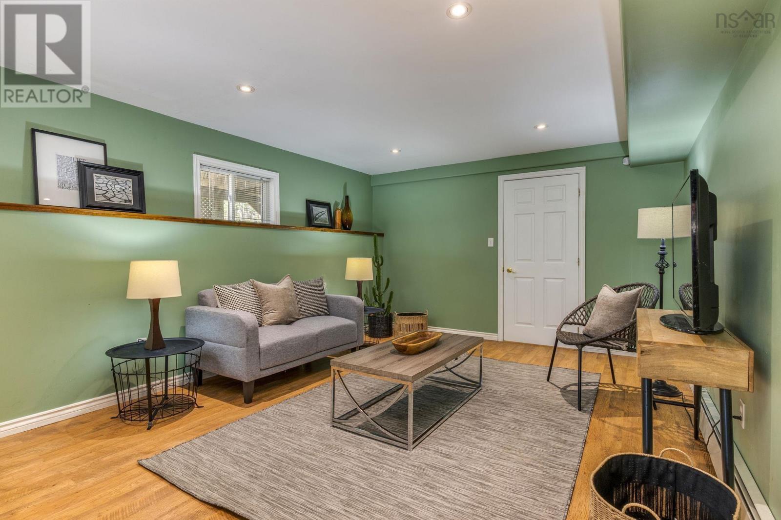 255 Sandwick Drive - 31