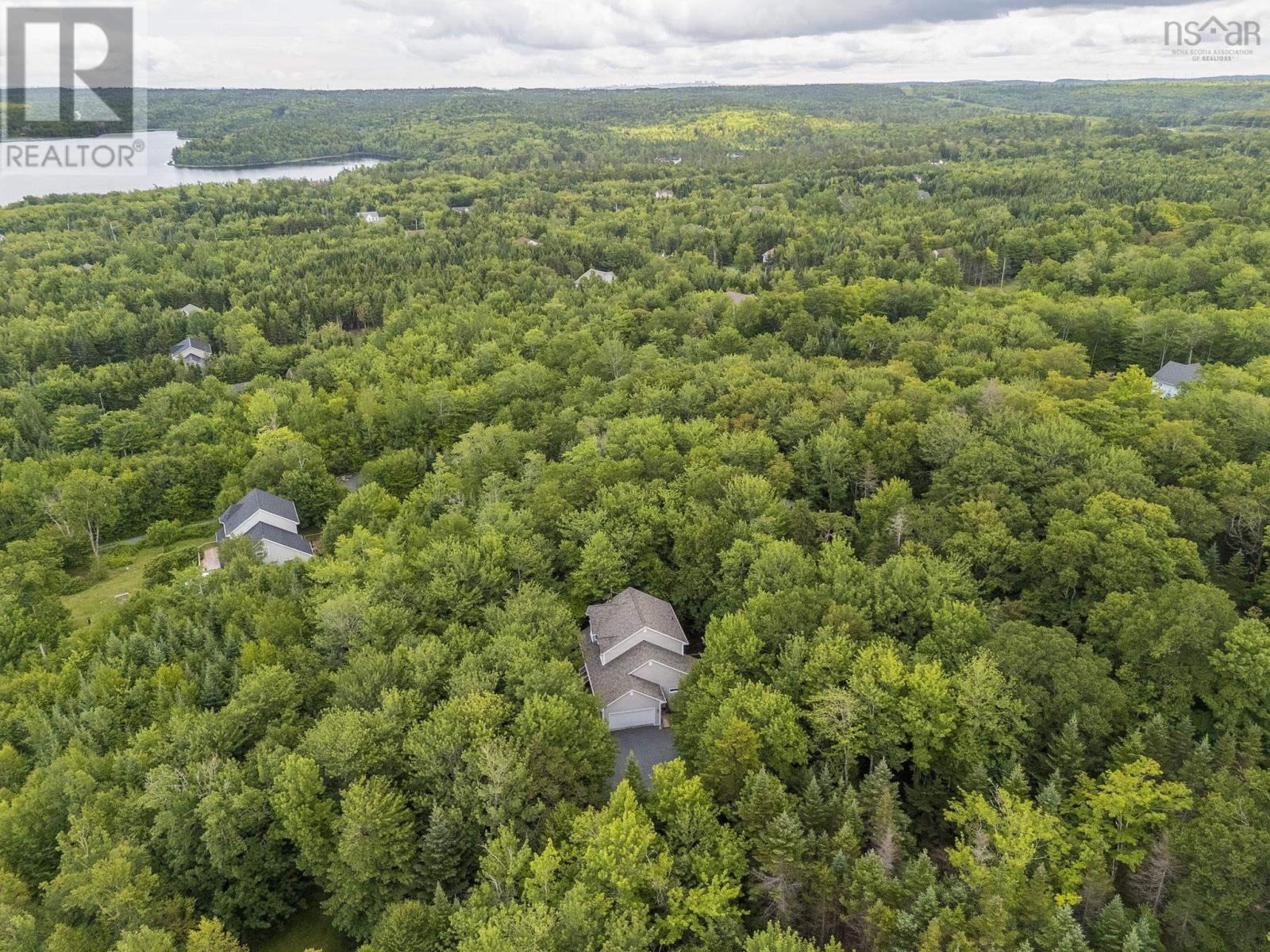 255 Sandwick Drive - 40