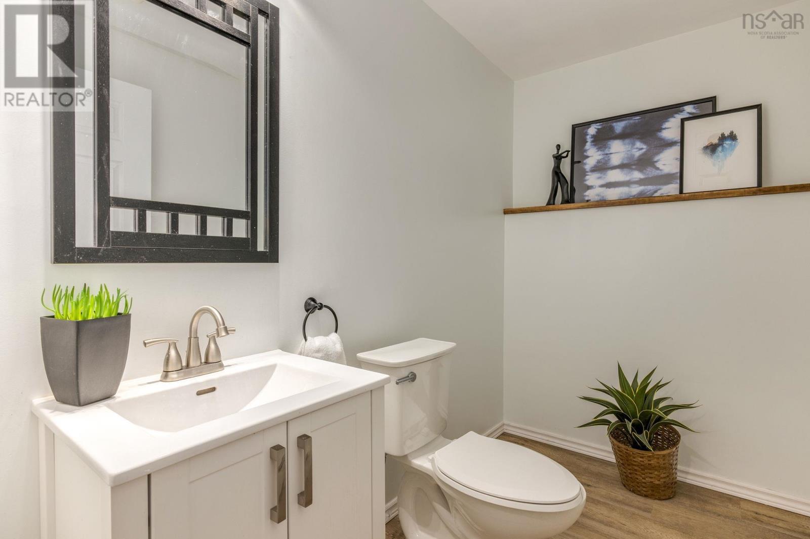 255 Sandwick Drive - 34