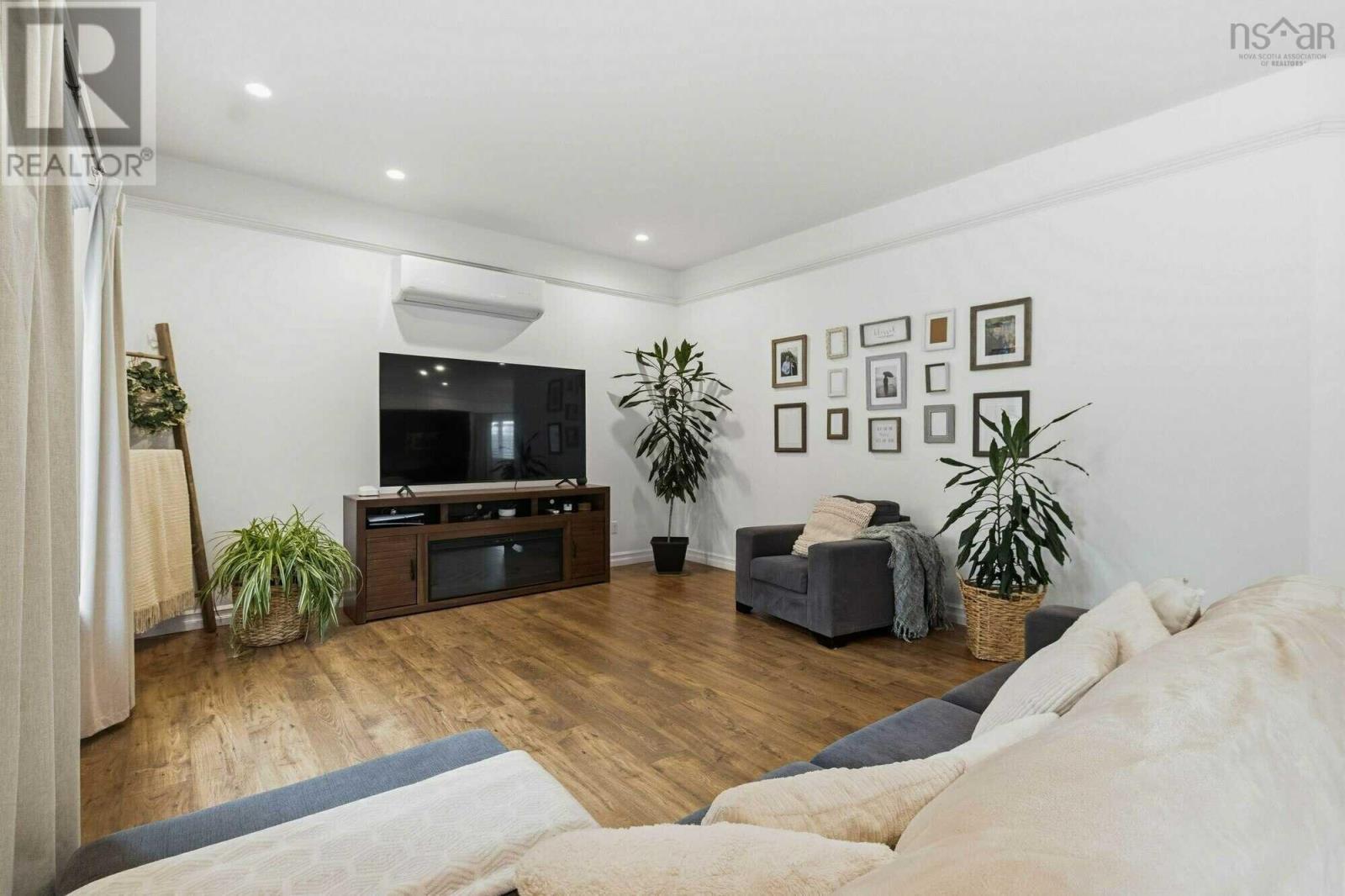63 Danica Drive - 9
