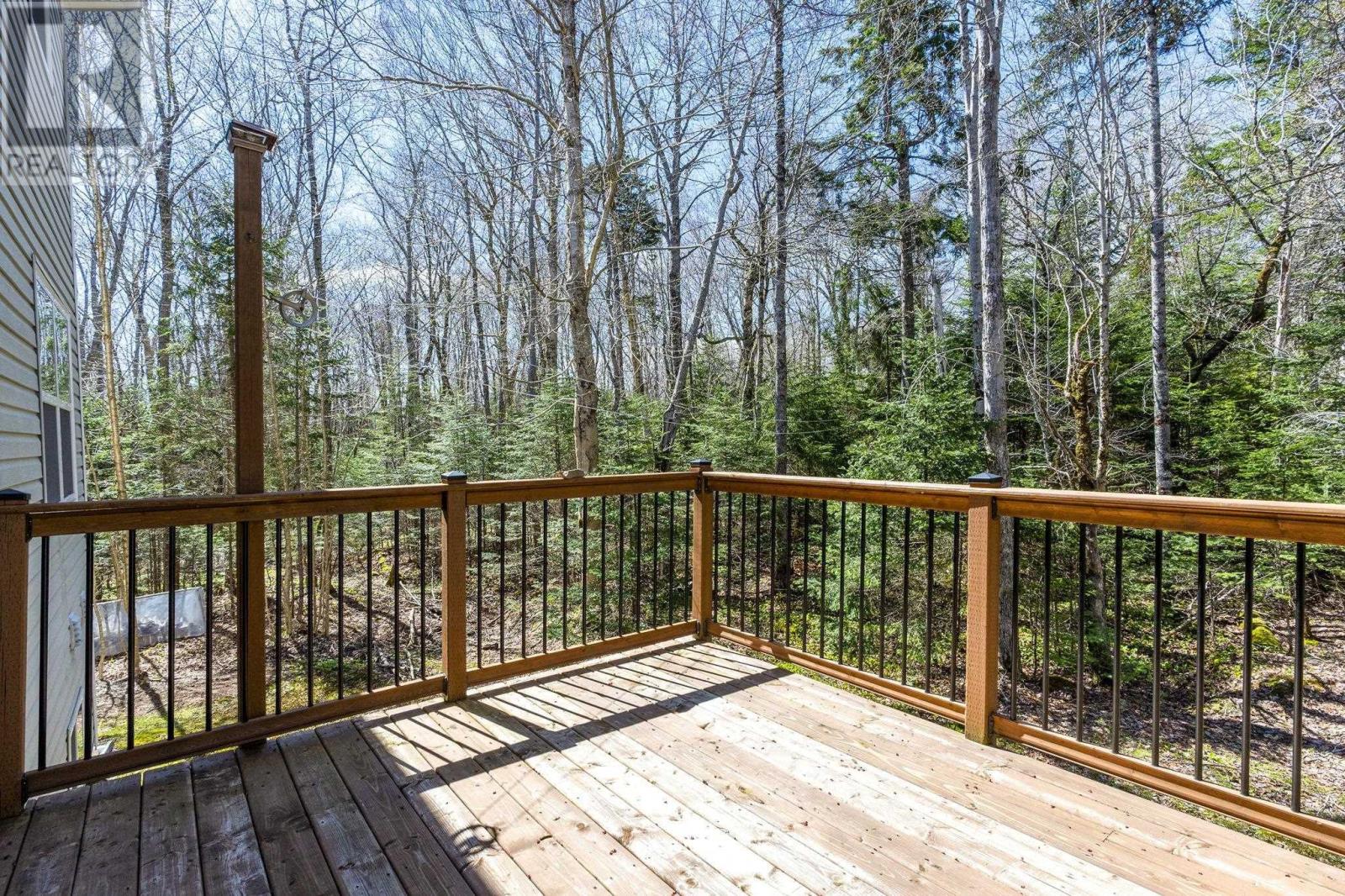 255 Sandwick Drive - 38