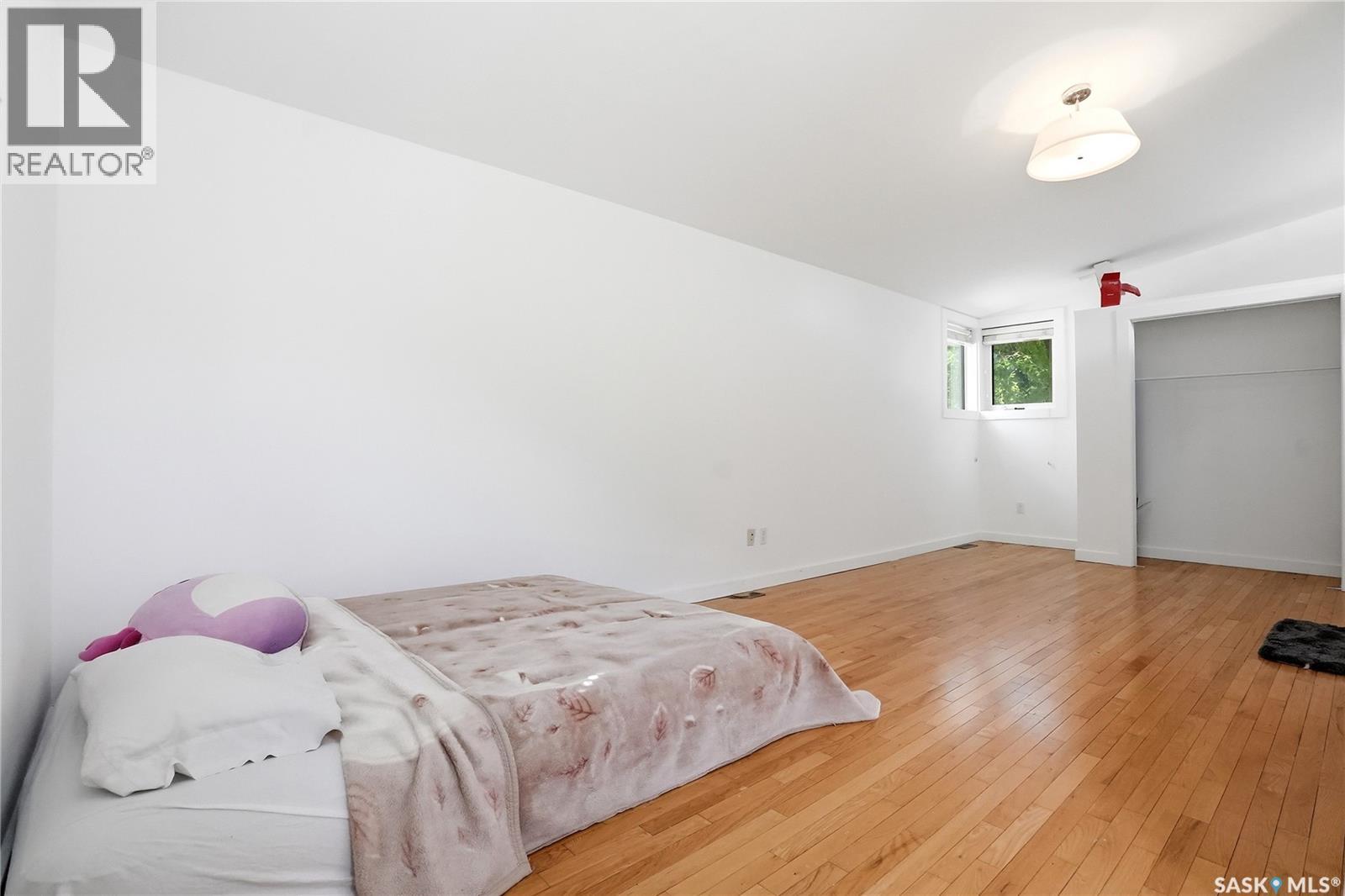 305 Adelaide STREET E - 24