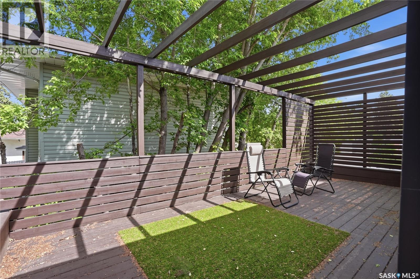 305 Adelaide STREET E - 32