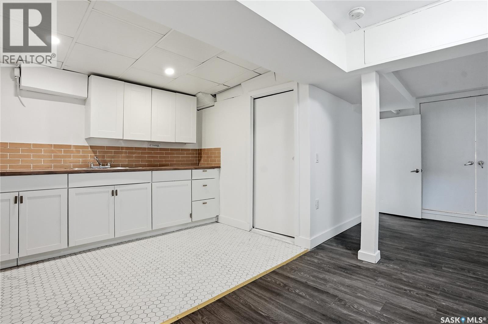 305 Adelaide STREET E - 37