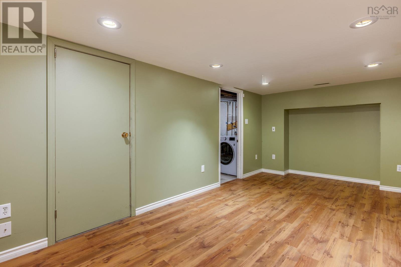 30 Main Avenue - 42