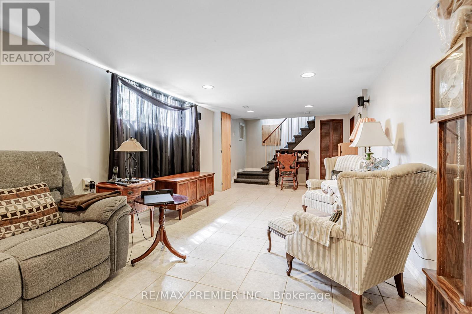 16 GODDARD STREET - 17