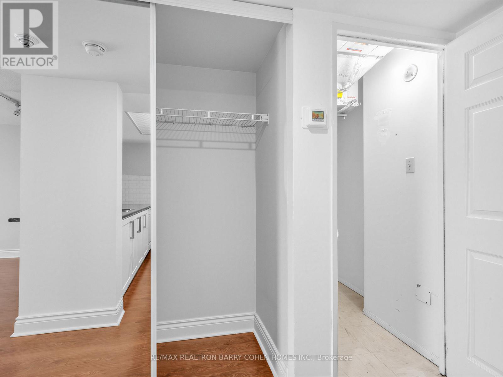 #303 725 KING STREET W - 4