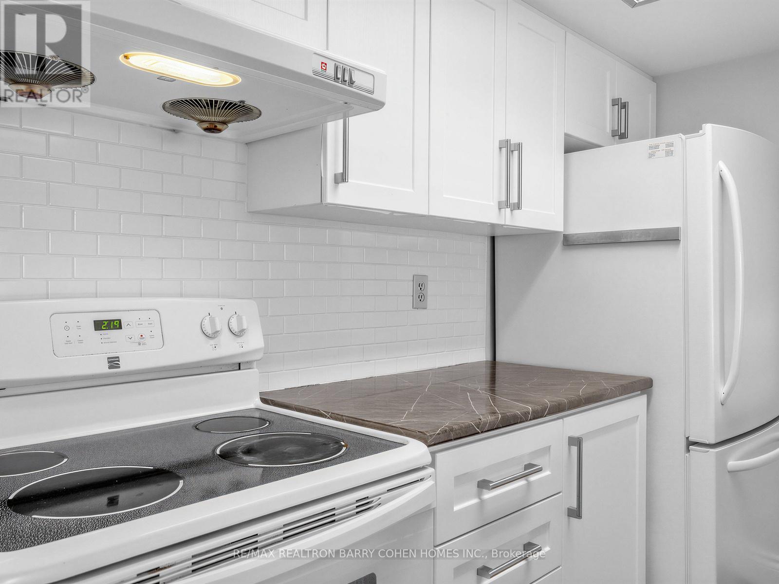 #303 725 KING STREET W - 7