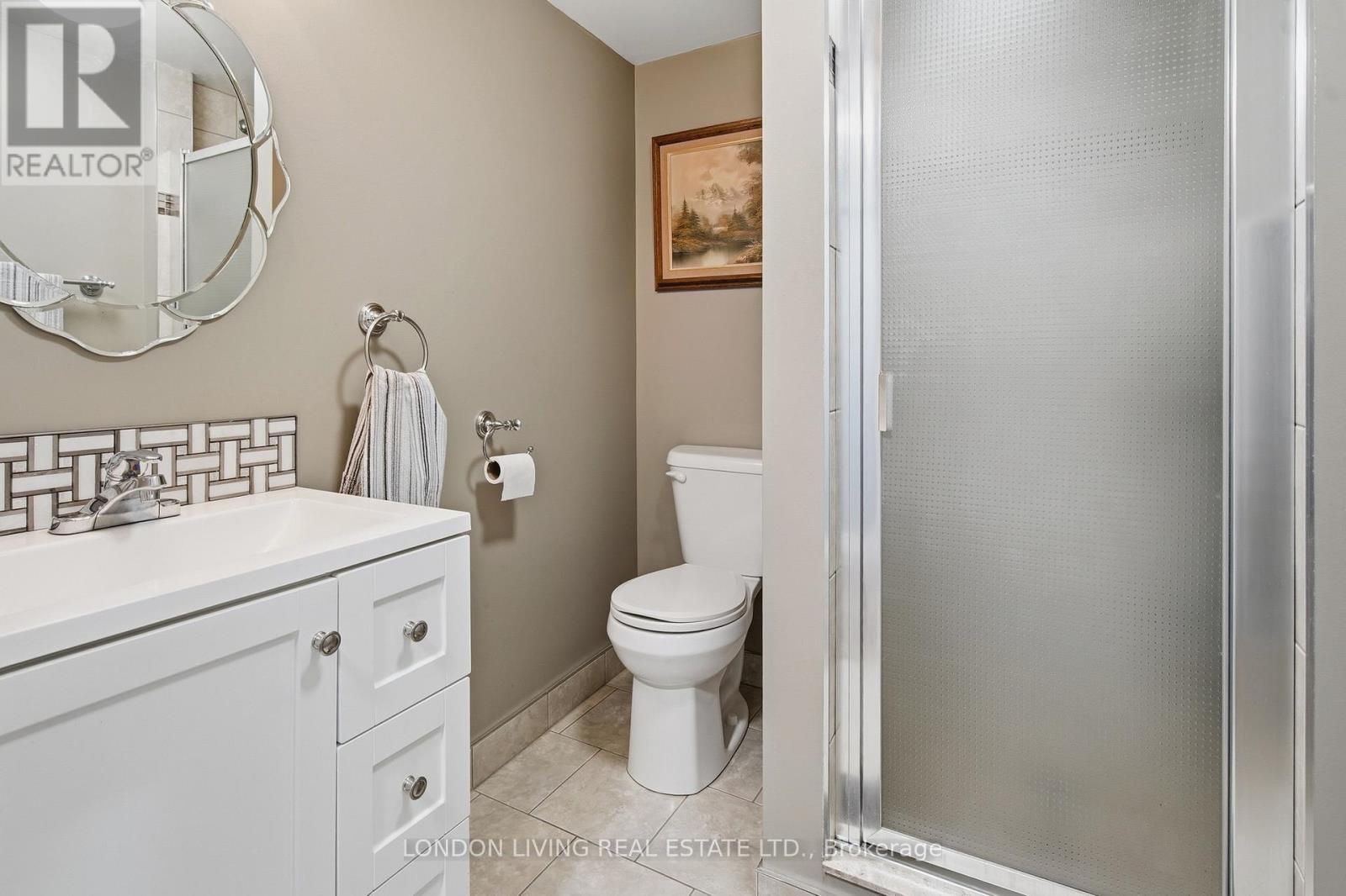 1400 STONEYBROOK CRESCENT - 31