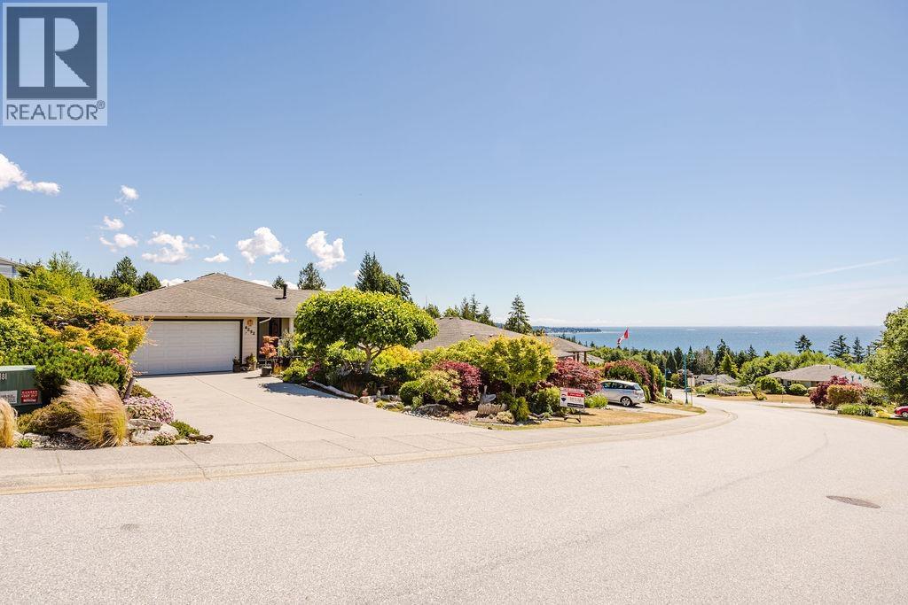 6252 BAILLIE ROAD, Sechelt — photo 2