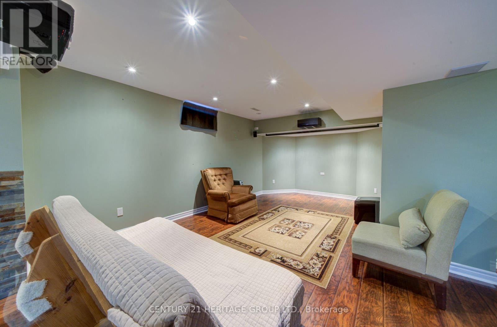 11 MAPLE CROWN TERRACE S - 19