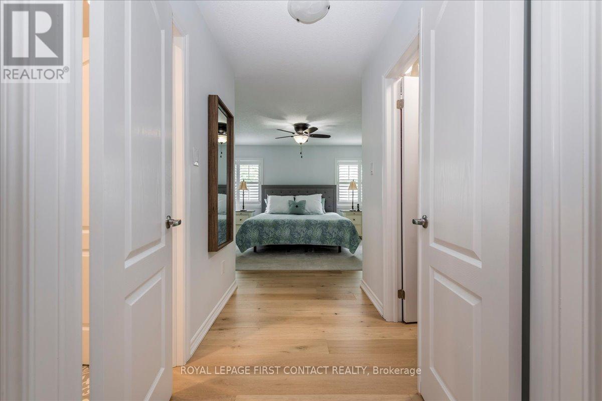 14 CLAUDIO CRESCENT - 15