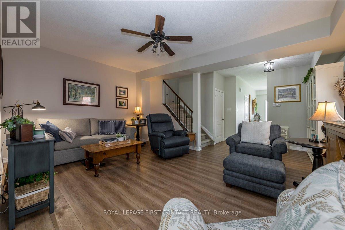 14 CLAUDIO CRESCENT - 6