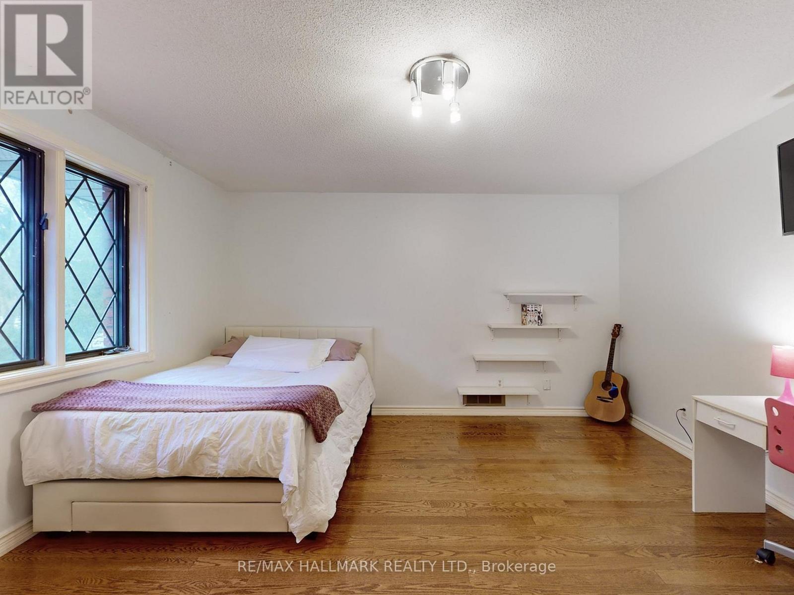 95 PEMBERTON ROAD - 27