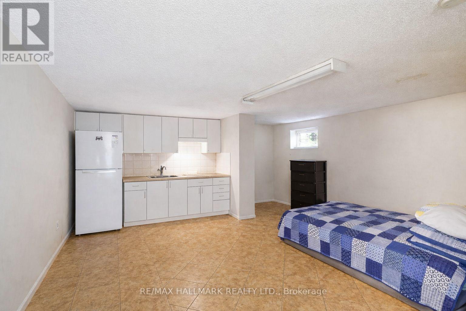 95 PEMBERTON ROAD - 36