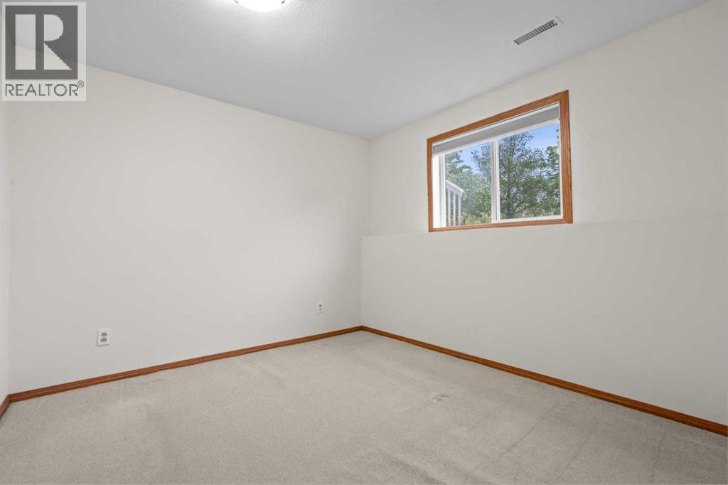 20 Westpoint Drive — photo 35