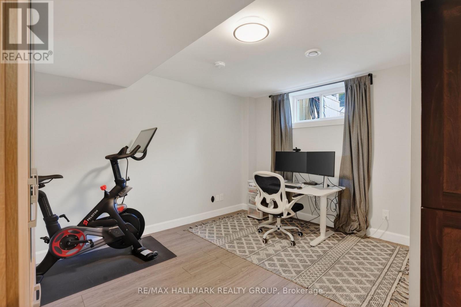 1583 MAXIME STREET - 21