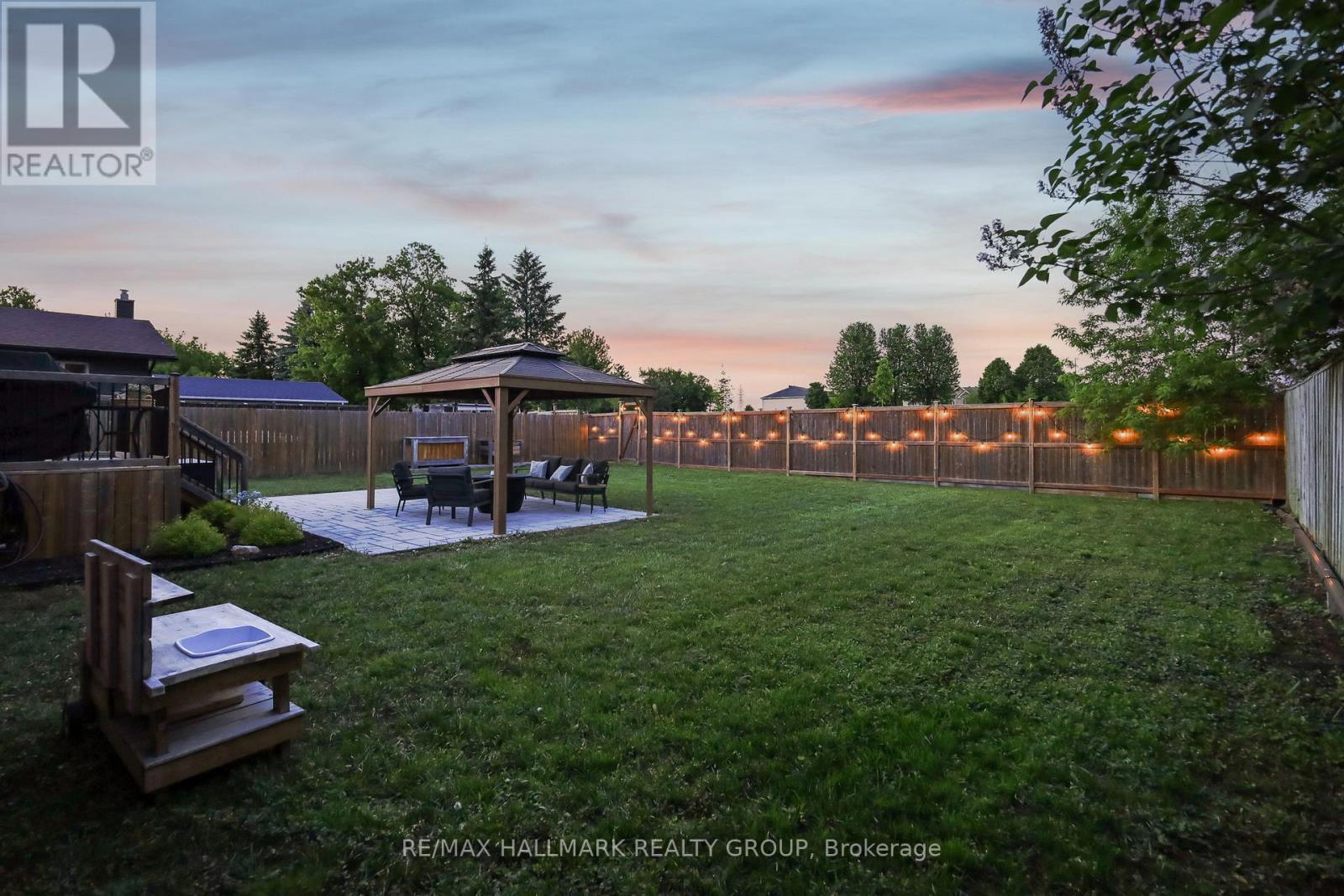 1583 MAXIME STREET - 29