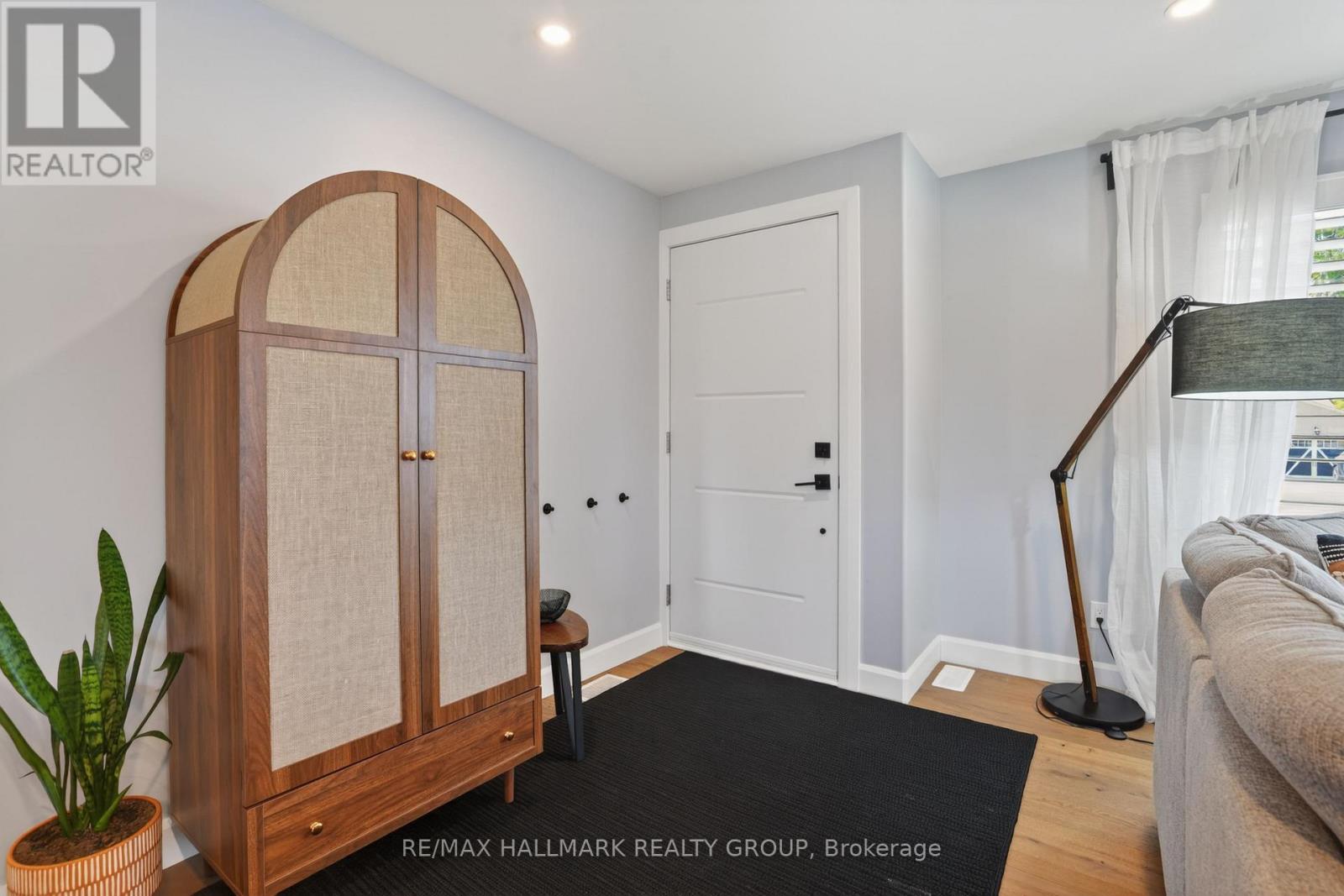 1583 MAXIME STREET - 4