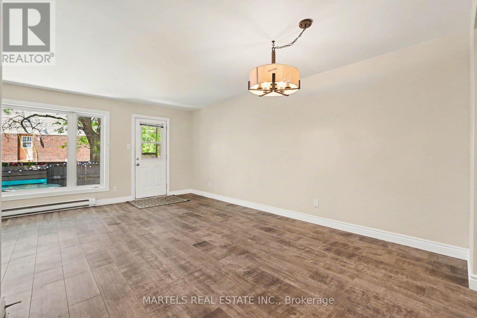 3 Bed, 2 Bath House for Sale in Ottawa – 1374 CEDARCROFT CRESCENT, Ottawa – MLS# X13466756 - Image 10