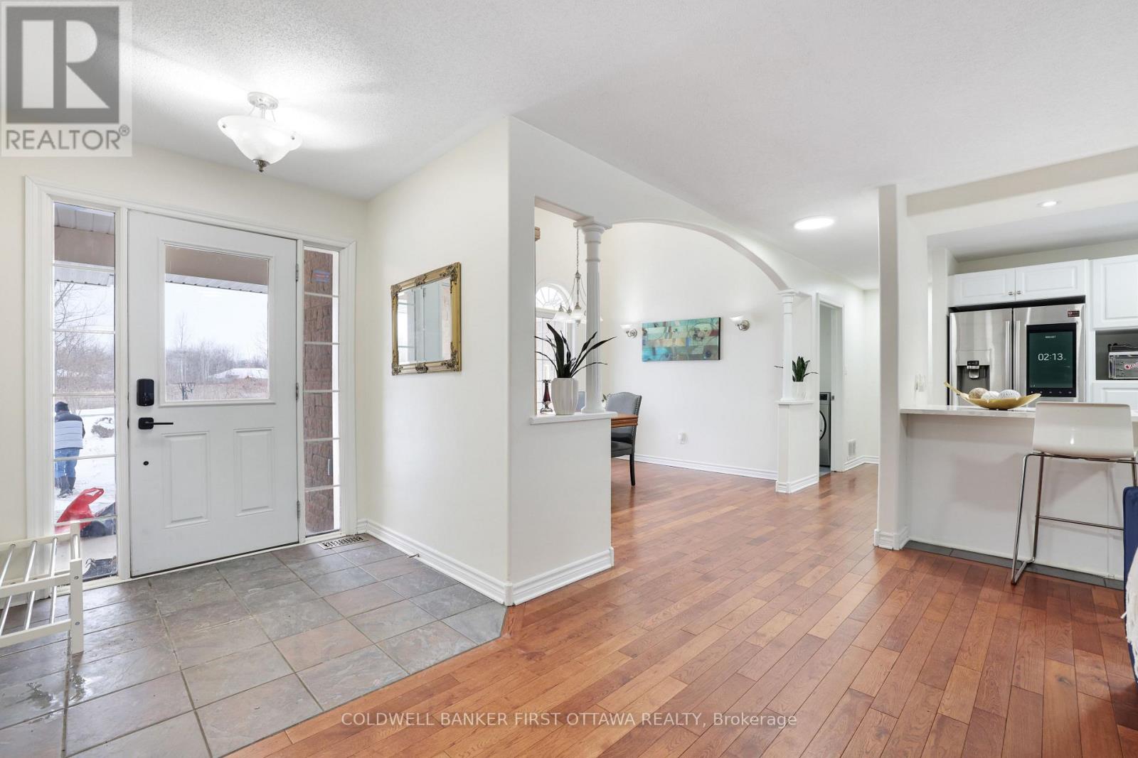 11 RIDEAU CROSSING CRESCENT - 6