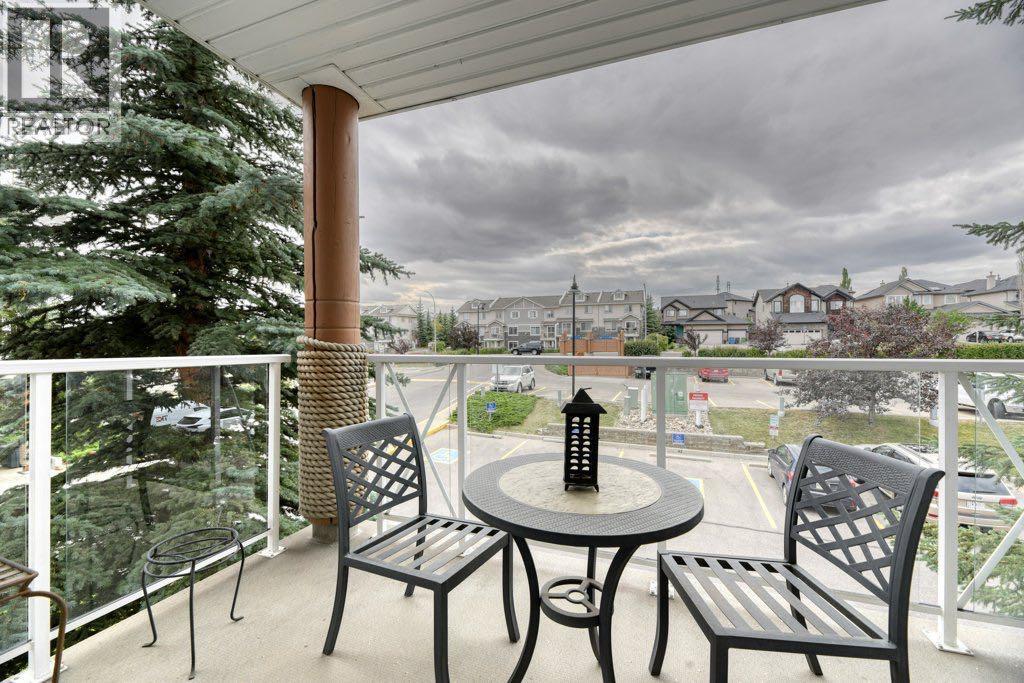 #201 390 MARINA Drive - 10